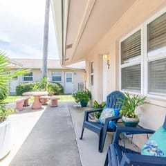 Escape Winter! Across from Beach Access! - Suite 52