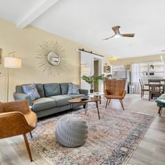 Visit the newly renovated Covare Suites in St Pete Beach! 2 Blocks to Upham Beach Access!