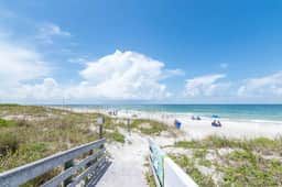 Escape the Winter to Spanish Villa #54! Across from Beach Access! - Image 4
