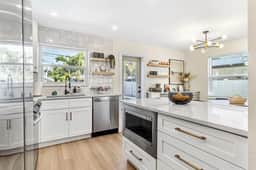 Perfect Family Getaway with Pool in Madeira Beach! 1 Block to Beach Access and Restaurants! - Image 3