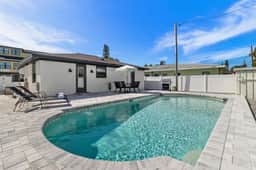 Perfect Family Getaway with Pool in Madeira Beach! 1 Block to Beach Access and Restaurants! - Image 2