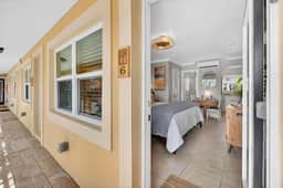 Summer Promo! Discounted Rates Mon & Thur! - Coconut Villa's Suite 6 - Image 3