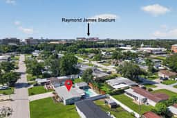 Perfectly Located in Tampa! 4 Bedroom home near Raymond James Stadium and International Mall! - Image 3