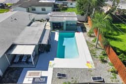 Perfectly Located in Tampa! 4 Bedroom home near Raymond James Stadium and International Mall! - Image 2