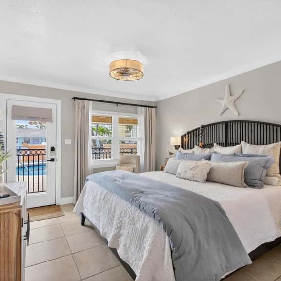Summer Promo! Discounted Rates Mon & Thur! - Coconut Villa's Suite 6 - Image 1