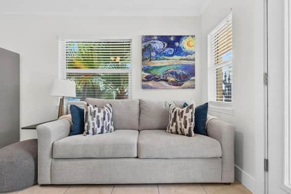 Charming Beachside 1-Bedroom Condo — Sleeps 4 - Image 3