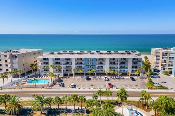 Escape the Winter at the Beach Oasis in Indian Shores! Heated Pool, Steps to the Beach! - Image 1